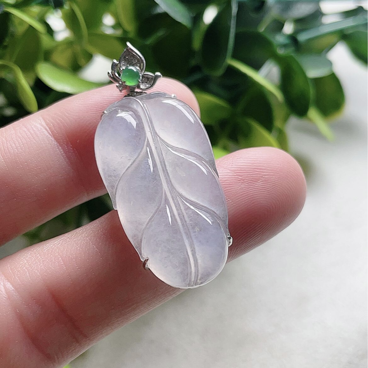 缅甸木那A货飘花翡翠叶子吊坠镶嵌18k金镶嵌大业有成玉佩树叶玉佩