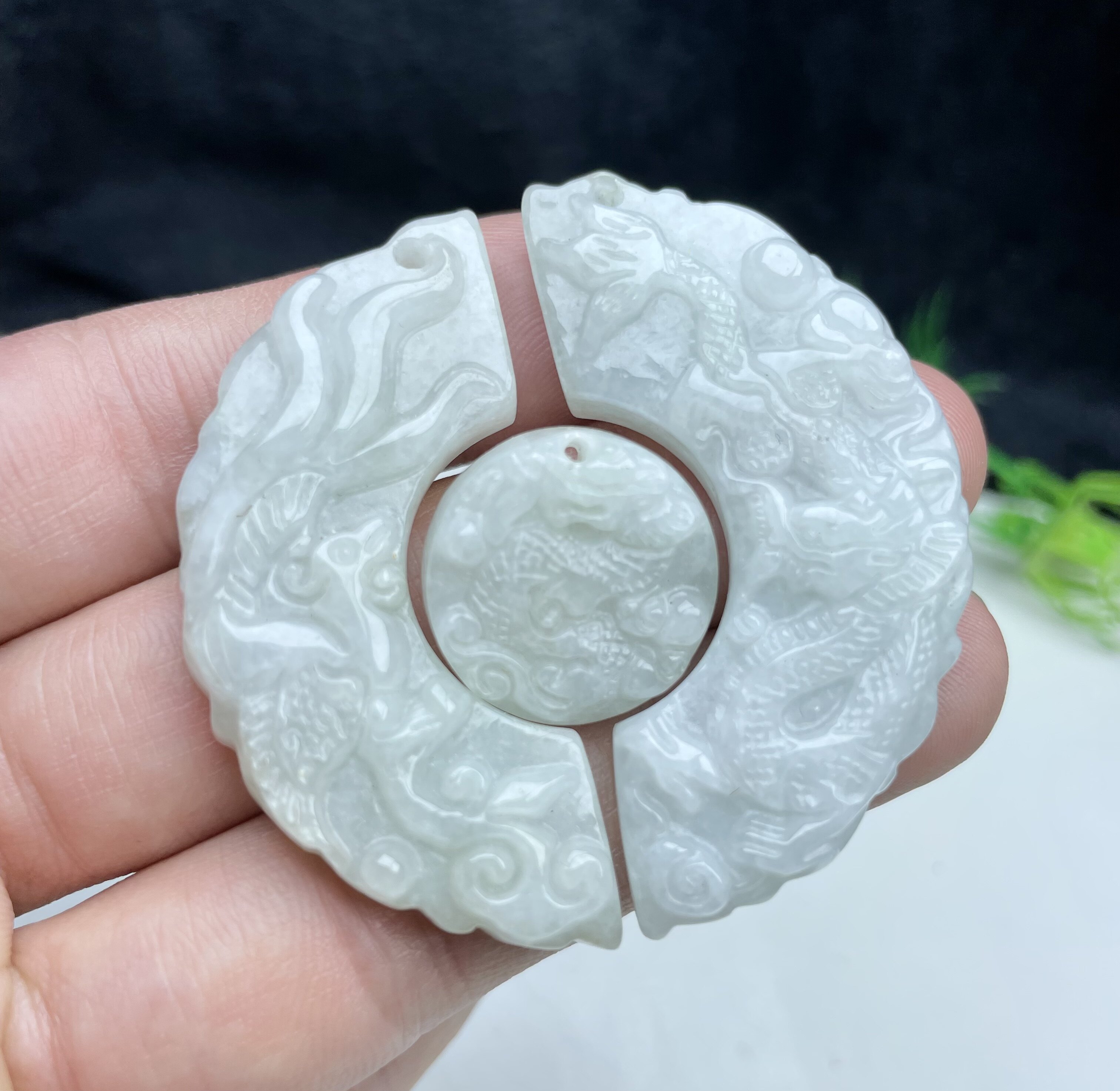 天然a货翡翠龙凤呈祥吊坠一对生肖龙凤玉佩生意兴隆挂坠配证书