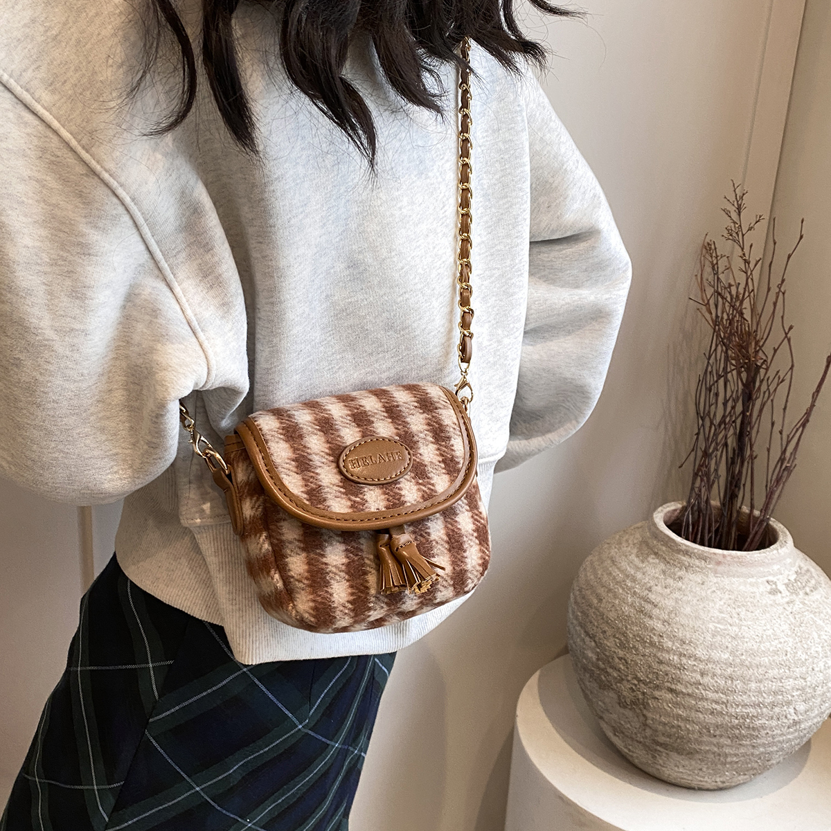 斜挎包小包包女2025新款潮简约日韩链条包马鞍包休闲包洋气单肩包