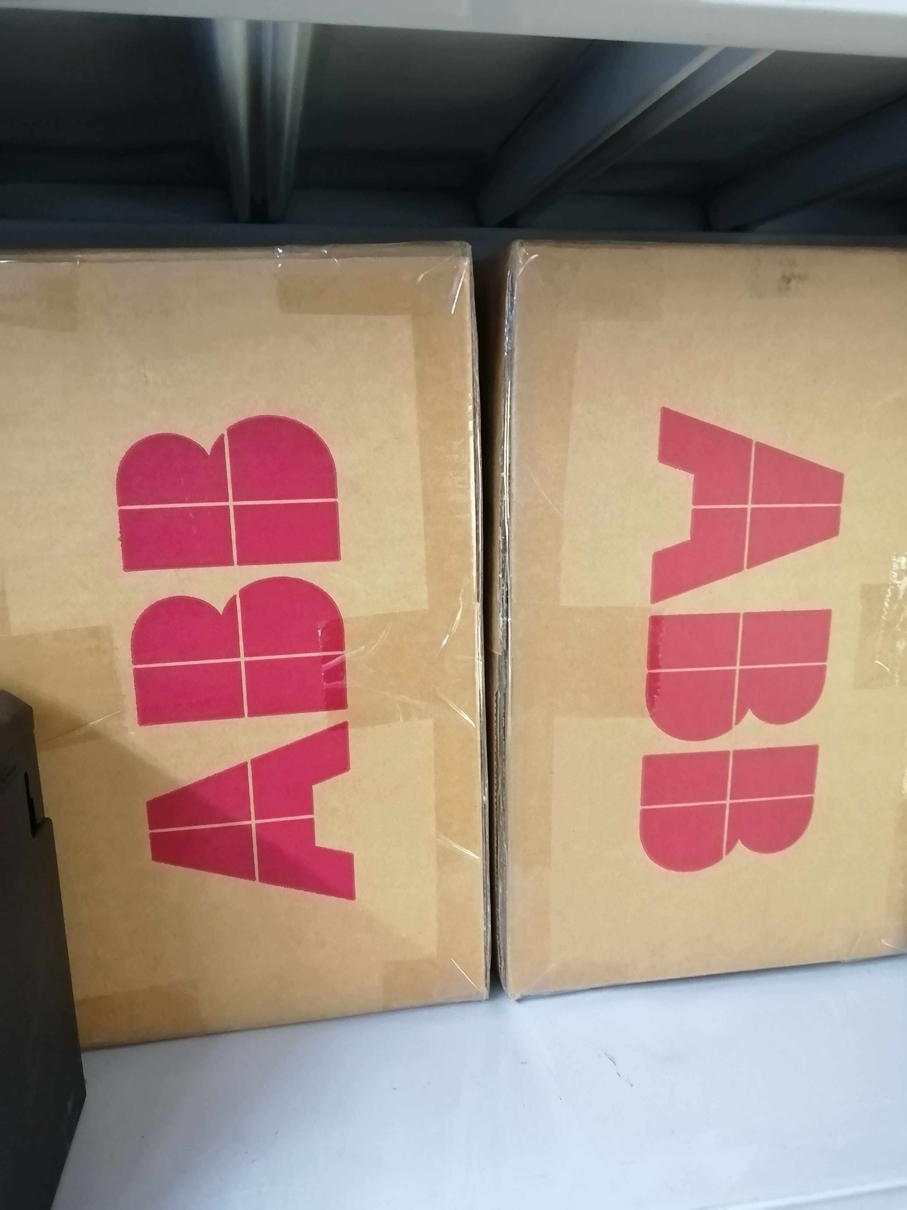 abb工业机器人示教器 dsqc679 3hac028357-001询价