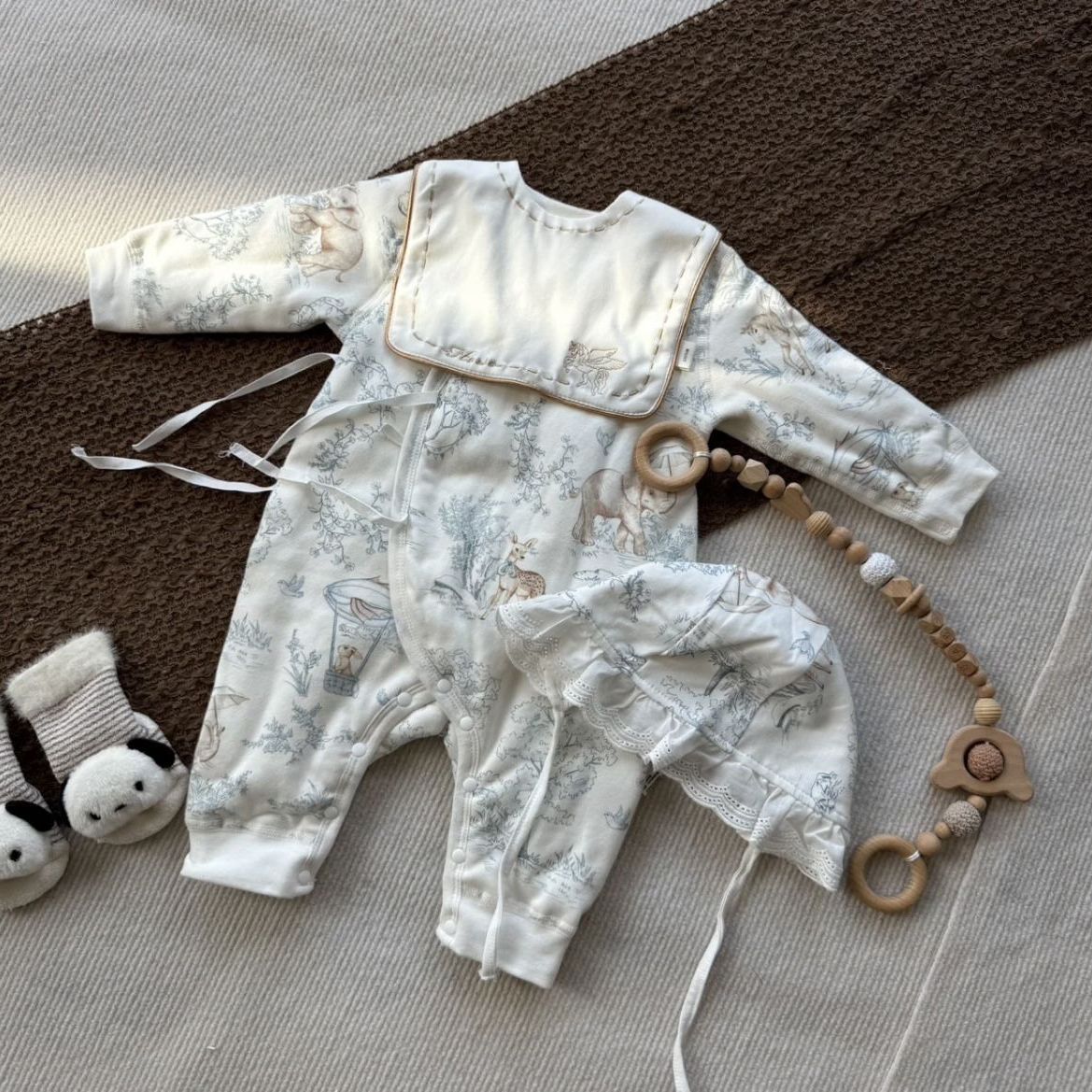 新生儿夹棉蝴蝶衣连体衣袖纯棉无骨婴儿爬服哈衣女宝宝哈衣52码潮