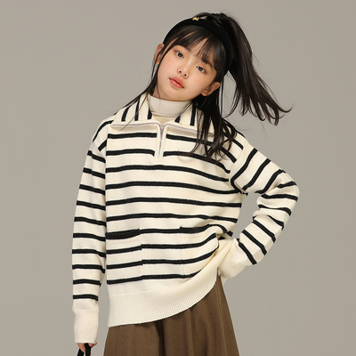 小女森休闲高领拉链毛衣