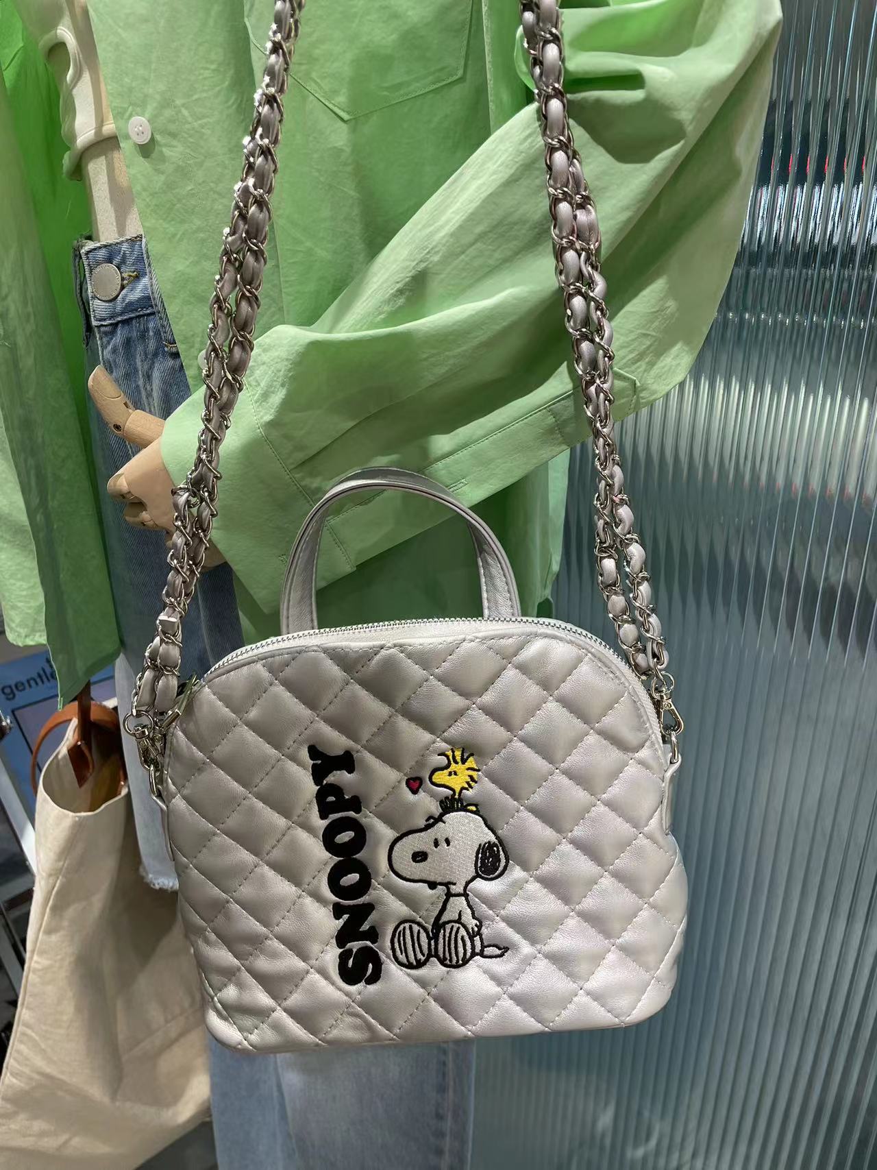 韩国东大门新包包贝壳双肩包单肩包卡通刺绣snoopy斜挎包女士手提