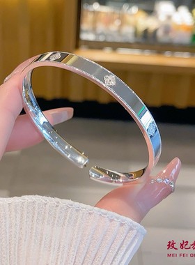 四叶草开口纯银手镯女简约百搭