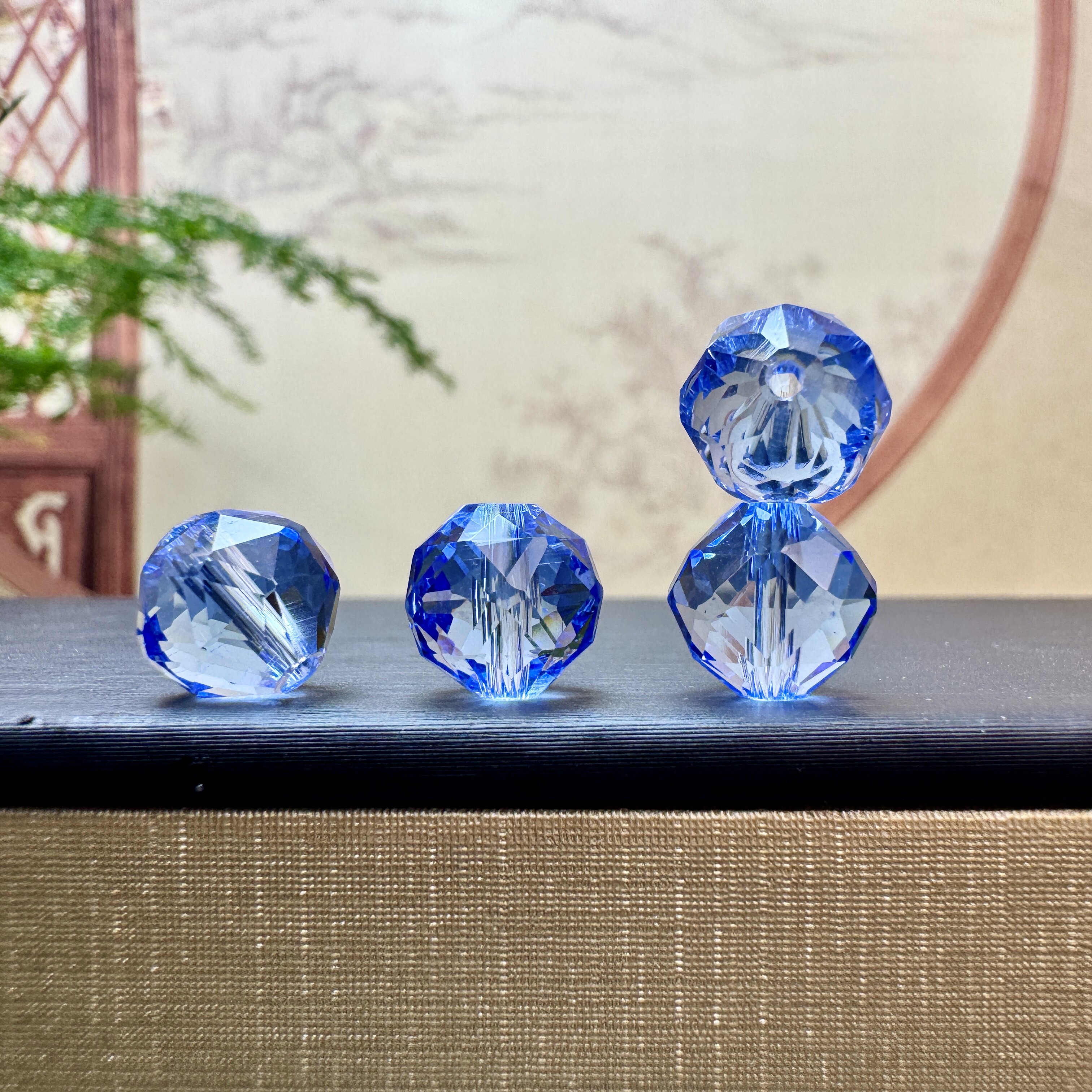 爆闪碧水蓝水晶钻石切面散珠图片