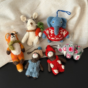 2026新款羊毛毡挂件可爱手工ins玩偶包包配饰立体动物挂饰礼物