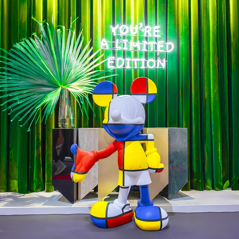 迪士尼米老鼠潮流手办落地摆件