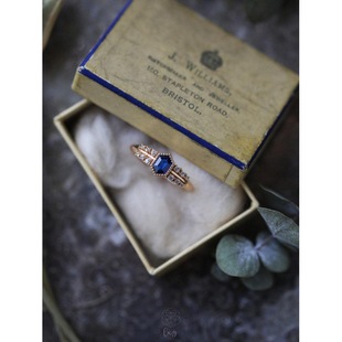 《罗马往事》日系镶嵌深蓝色锆石盾牌戒指女ins高级小众复古指环