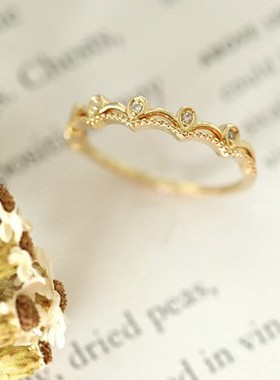 仿水晶与蕾丝裙摆精致简约百搭ins潮黄色轻奢百搭戒指女