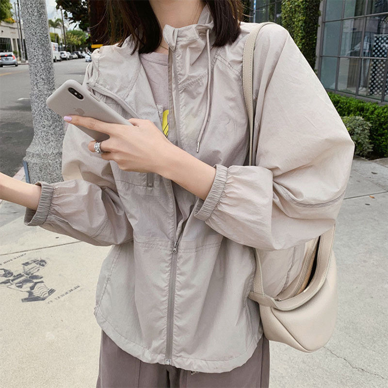 连帽防晒衣女长袖夏季宽松防紫外线透气百搭防晒服超薄开衫短外套