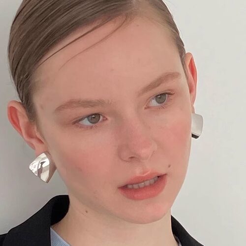 女人味夸张冷淡风耳饰小众设计感