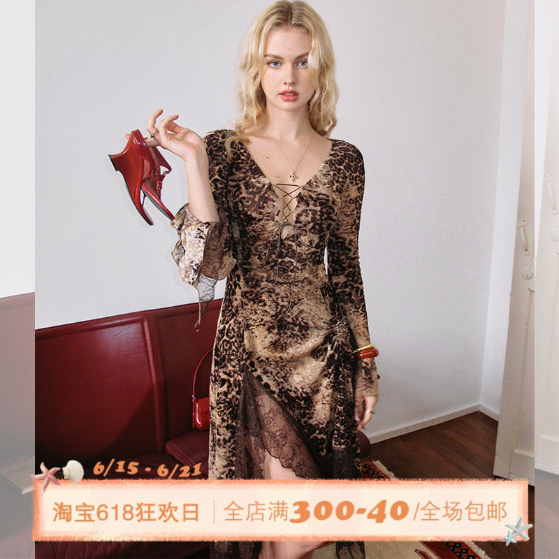 ITSNIKAR 法式v领豹纹连衣裙女初秋修身性感包臀裙蕾丝拼接长裙子