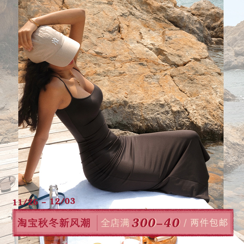 ITSNIKAR 法式大U领吊带连衣裙女夏纯色高级感收腰包臀鱼尾长裙子