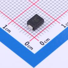 SMBJ36A-T 瞬态抑制二极管(TVS) SMB 600W 36V 单向 车规