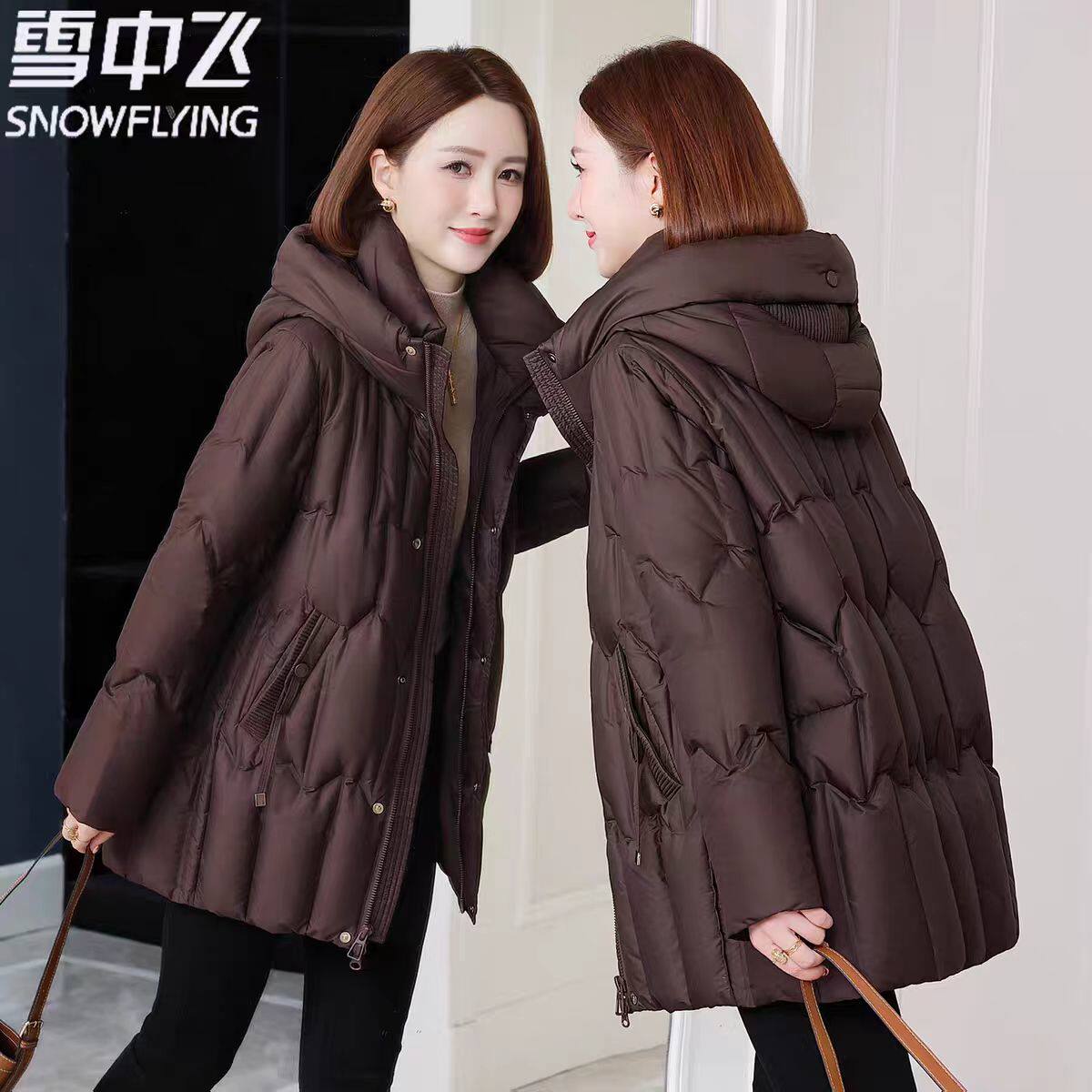 雪中飞羽绒服女2025冬季新款时尚中长款过膝加厚保暖外套妈妈装