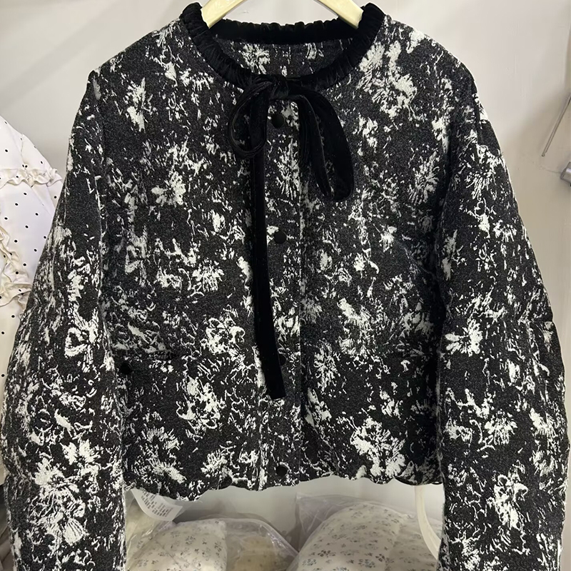 金燕子冬季韩版高级感羽绒服