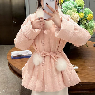 2025冬天新款千金风粉色毛领收腰鹅绒羽绒服女中长款显瘦保暖外套