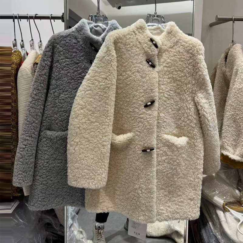 SXM温柔慵懒风羊羔毛外套女秋冬款牛角扣皮毛一体中长款保暖大衣,女装/女士精品,短外套,淘宝优惠券,粉丝福利购,淘宝优惠卷