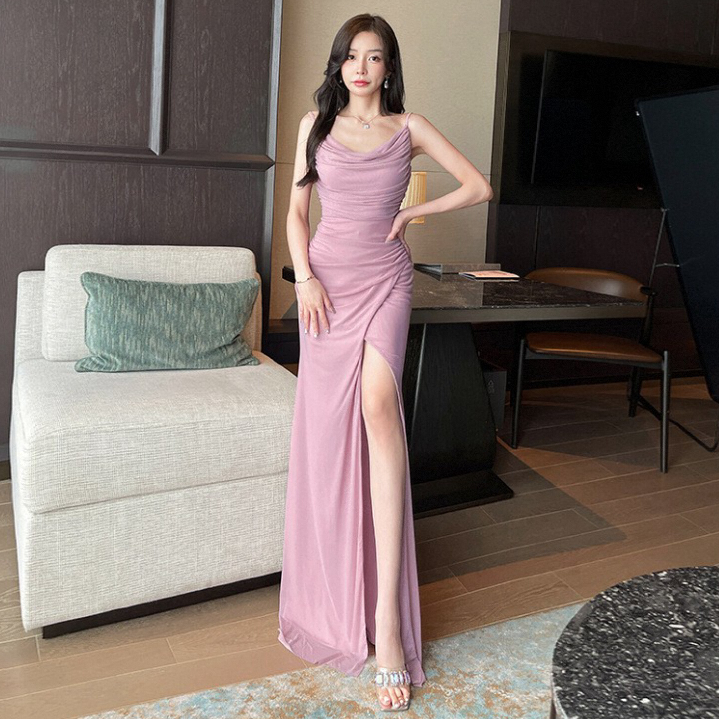 晚礼服女2025新款高级感粉色吊带长裙气质减龄宴会成人礼连衣裙子