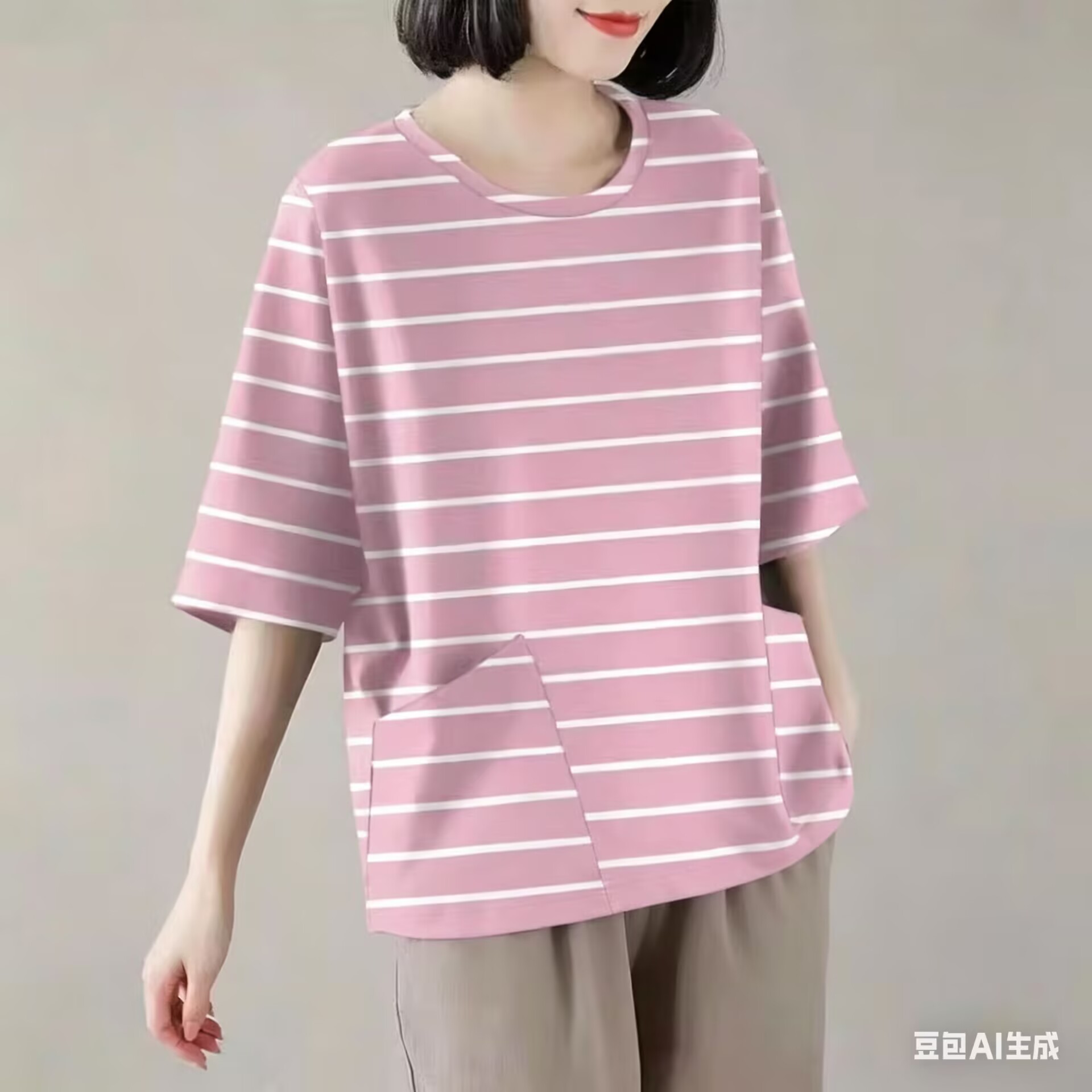 新款百搭圆领中袖口袋t恤衫印花韩版时尚百搭宽松女士高档小衫女