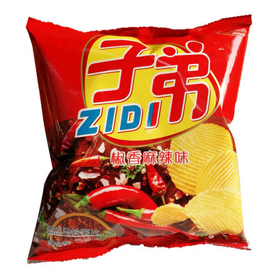 云南特产大子弟薯片95g麻辣味土豆片薯条休闲小吃膨化零食大礼包