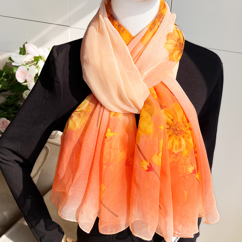 杭州丝巾女冬季长款雪纺围巾春秋韩版百搭沙巾印花披肩防晒沙滩巾