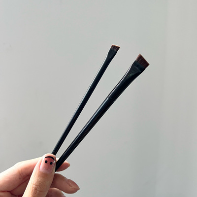 长柄眼线刷卧蚕刷适合新手平价