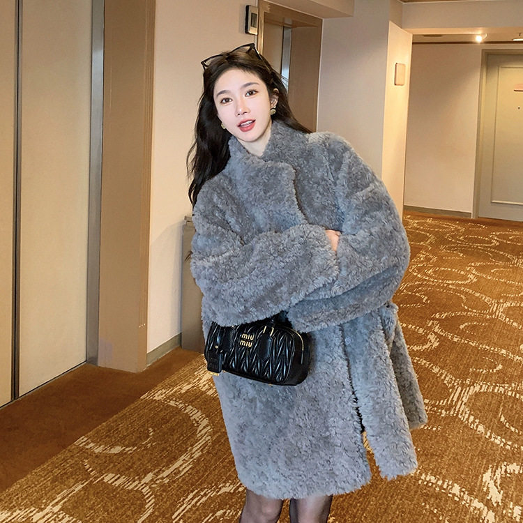 凛冬至岛全羊毛外套女冬2024新款羊剪绒皮毛一体中长款皮草大衣