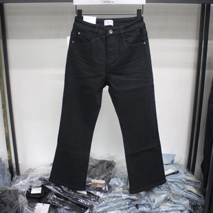 依炫韩23819黑色底抓毛修身牛仔微喇裤2025年冬季女装显瘦九分裤
