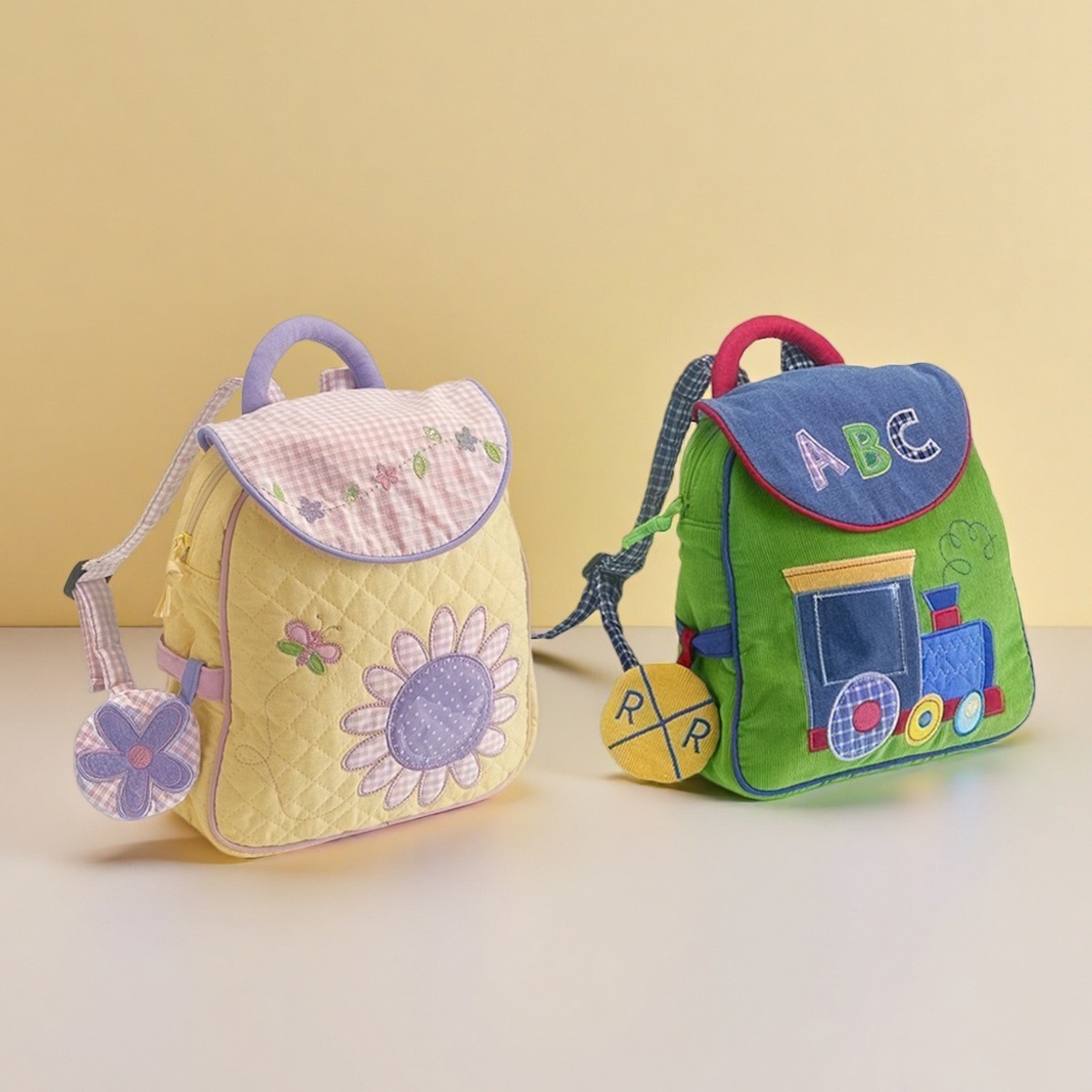 可爱幼儿园小班男孩女孩书包