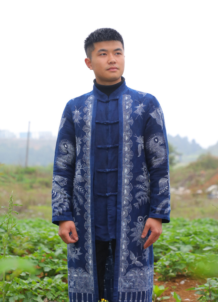 蜡染唐装定制新款中国风长款立领盘口棉麻外套民族活动衣服芦笙服