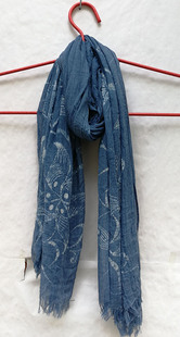 贵州苗族蜡染围巾定制纯棉非遗围巾礼物植物染蜡染板蓝根靛蓝定做