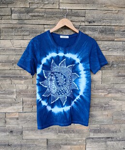 蓝靛草蜡染T恤鱼纹手工植物染非遗工艺文创 礼品礼物定做活动服饰