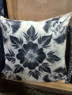 蜡染抱枕套定做贵州靠垫赠品礼物蓝靛染色板蓝根原料各种蜡染产品
