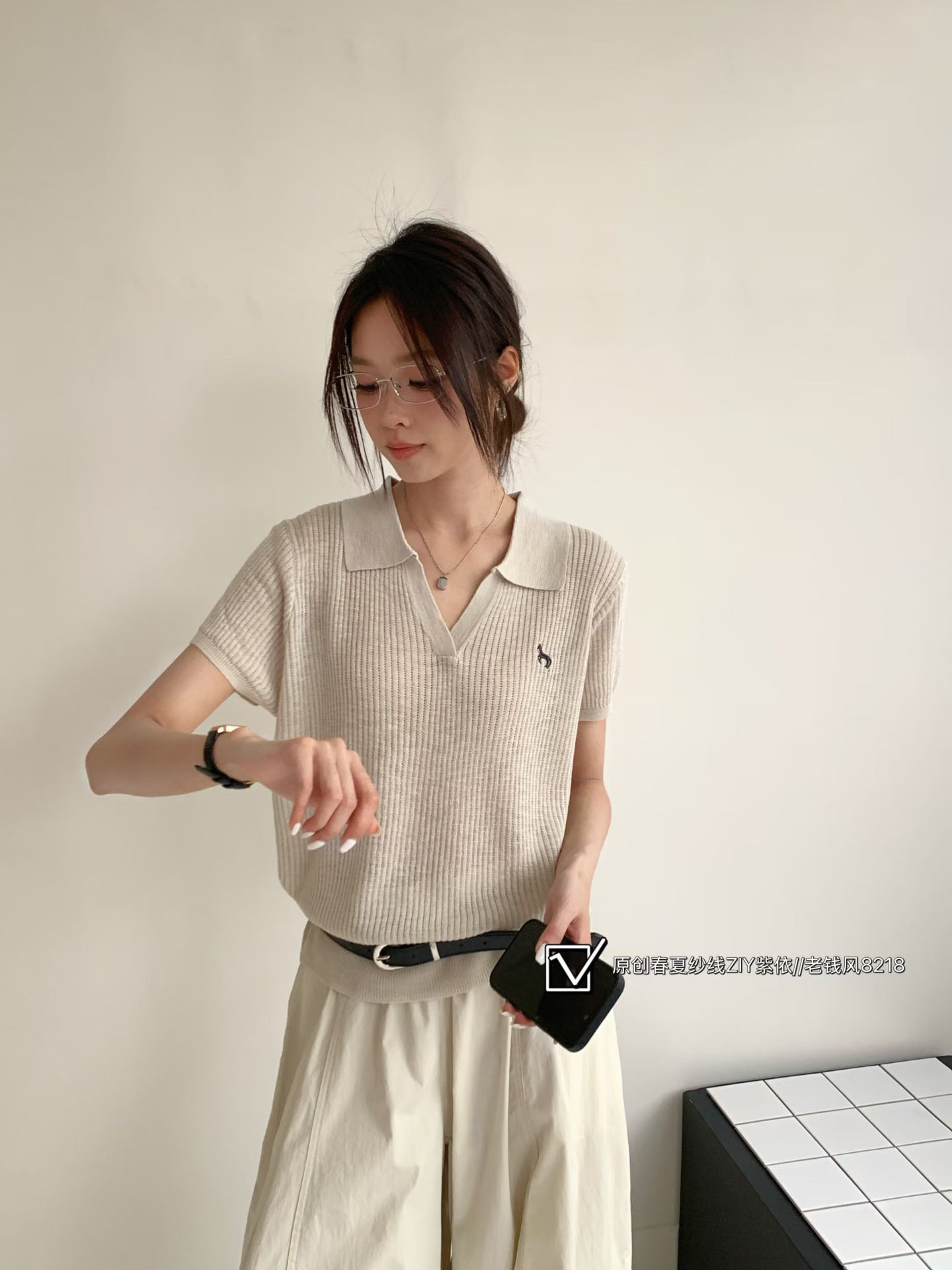 紫依夏季新款韩系设计感小众翻领针织衫女修身显瘦百搭纯色上衣