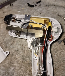 维修宏强奇致808 手柄不出光漏水更换光波导镜片激光器宏通道微通