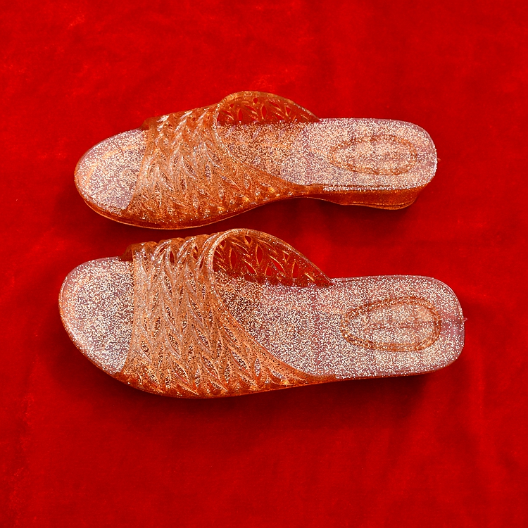 配裙子透明水晶一字拖时尚休闲