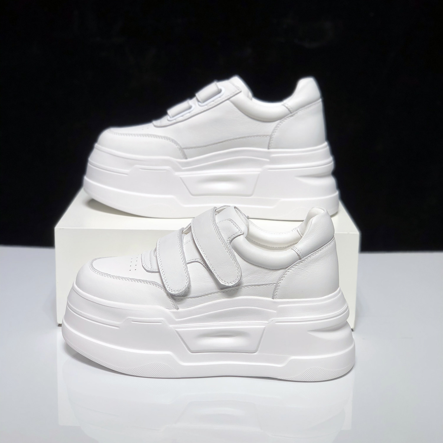 欧洲站真皮厚底小白鞋女2026春季新款小个子增高8cm轻便休闲板鞋