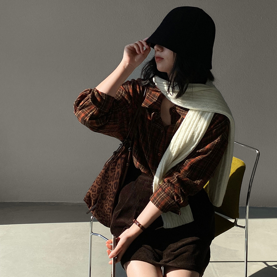 复古演绎咖色磨毛加厚格子衬衫女