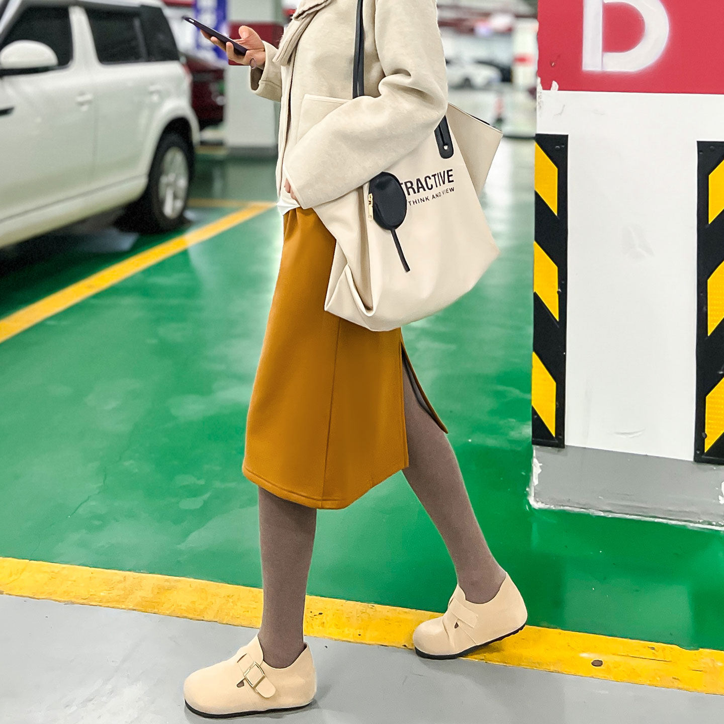 黄色加绒半身裙秋冬女中长款高腰开叉显瘦百搭宽松大码直筒一步裙