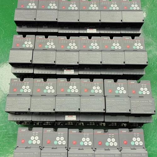议价三菱变频器FR-CS82S-025-60，二手拆机，成色九成维修
