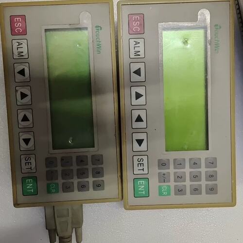 议价信捷TouchWin显示器OP325-A两个，DC24V维修