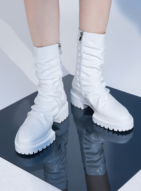 原创设计2022款秋冬真皮白色褶皱厚底马丁靴女漆皮个性骑士靴短靴