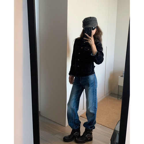 早秋百搭显瘦窄版牛仔直筒裤女