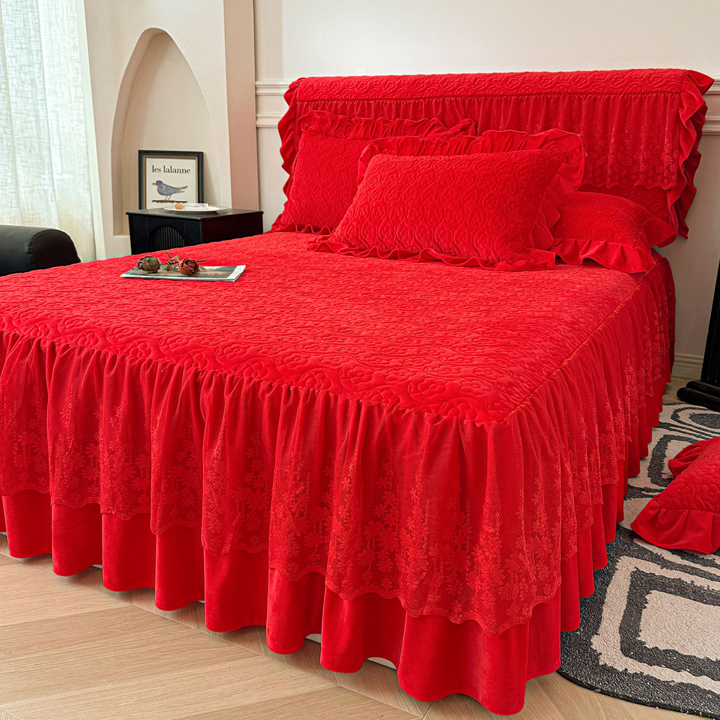 高级感结婚大红色牛奶绒夹棉床裙单件刺绣花边床盖床单三件套床罩,床上用品,床裙,淘宝优惠券,粉丝福利购,淘宝优惠卷