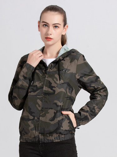 休闲显瘦防水冲锋夹克户外皮肤衣