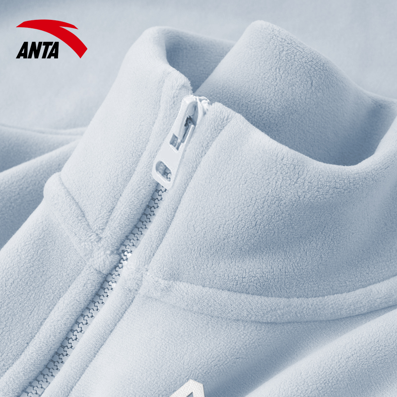 安踏2025秋冬款立领拉链冲锋衣