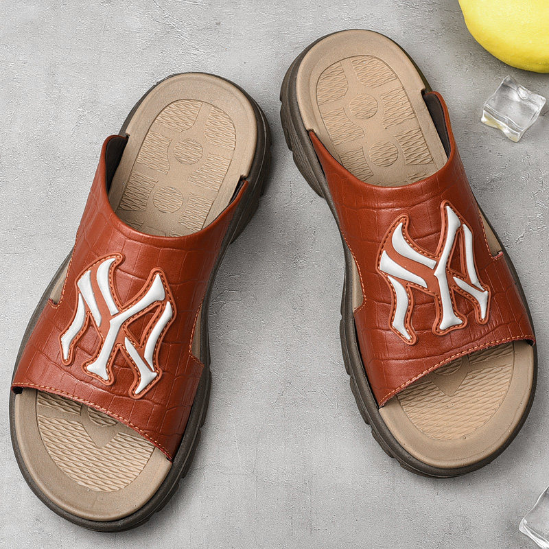 SANDALS MENS SUMMER LEATHER SOFT-SOLED NON-SLIP BEACH SHOES 2022 NEW TRENDY PLUS SIZE CASUAL OUTDOOR WEAR DUAL-PURPOSE SANDALS