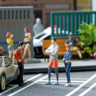 原厂1:64运动风女孩人物模型树脂人偶微缩玩具小车模场景装饰道具