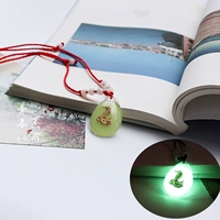 Красная веревочная змея